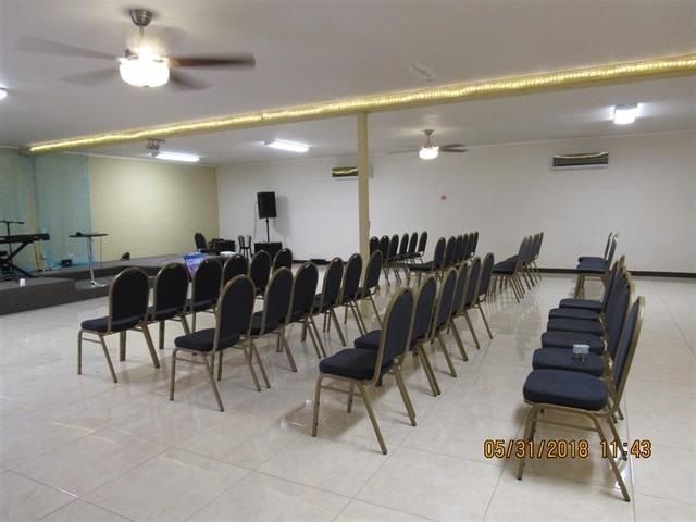 Commercial/Industrial Building: 300 W Garza St, Del Rio, TX 78840
